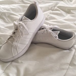 White adidas tennis shoes